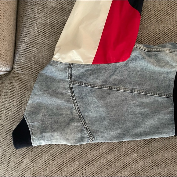 Levi’s Hybrid Denim Jacket - Picture 7 of 7